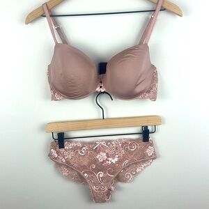 Victoria’s Secret bra and panty set